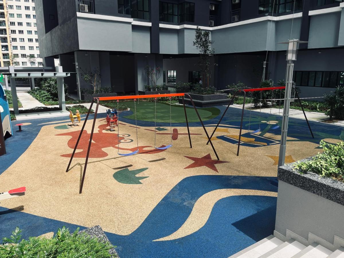 Maxim 2 Bedrooms Mrt Station Cheras Kuala Lumpur Homestay Bagian luar foto