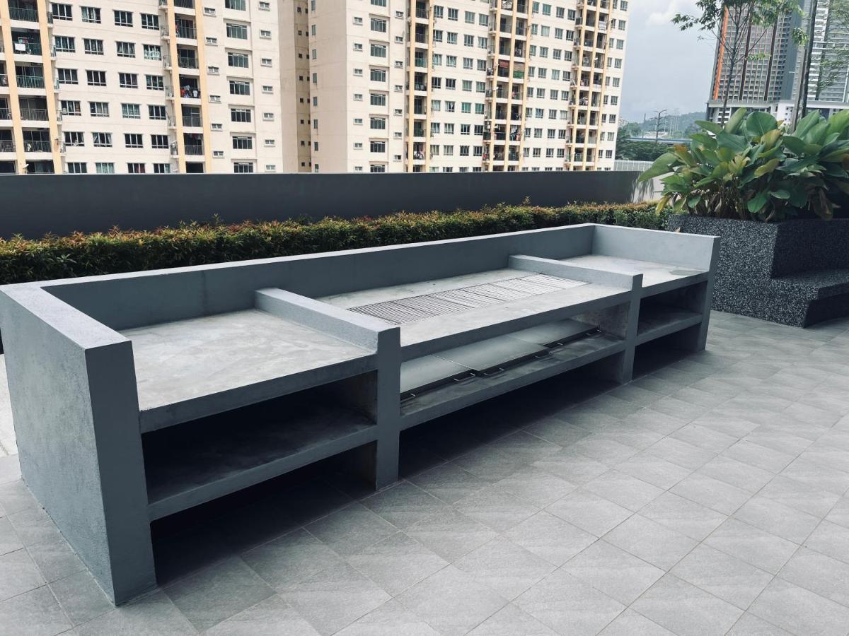 Maxim 2 Bedrooms Mrt Station Cheras Kuala Lumpur Homestay Bagian luar foto