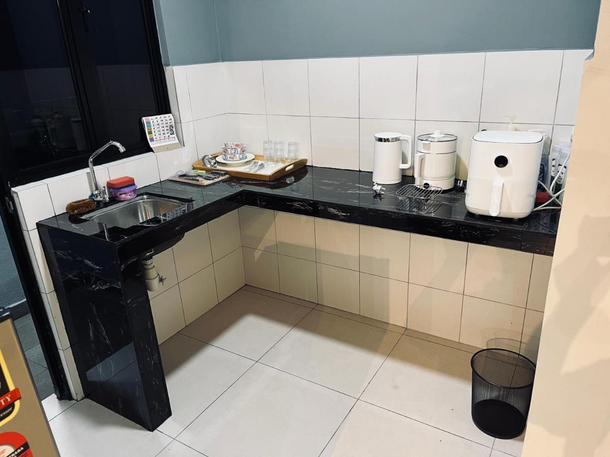 Maxim 2 Bedrooms Mrt Station Cheras Kuala Lumpur Homestay Bagian luar foto