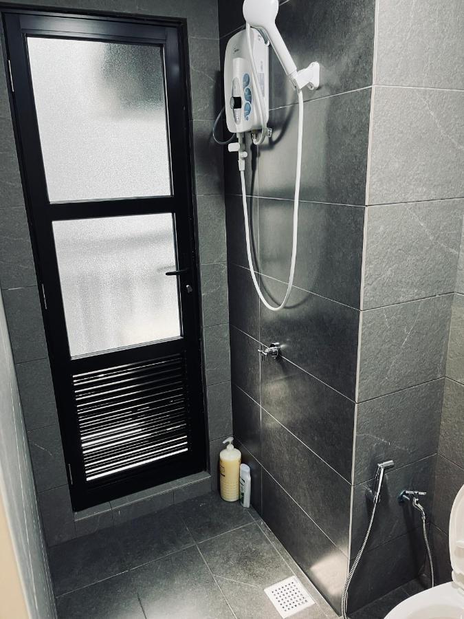 Maxim 2 Bedrooms Mrt Station Cheras Kuala Lumpur Homestay Bagian luar foto