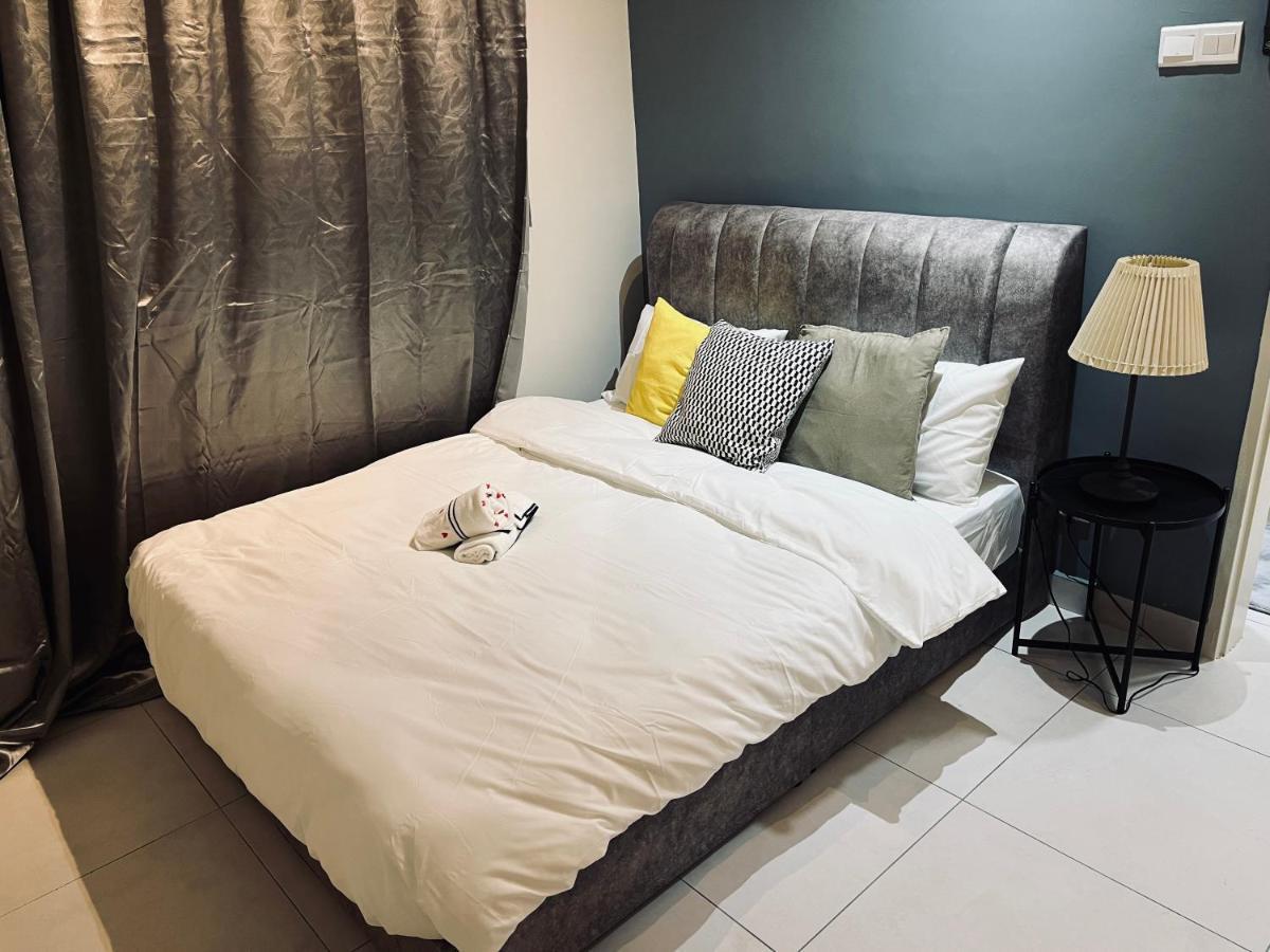 Maxim 2 Bedrooms Mrt Station Cheras Kuala Lumpur Homestay Bagian luar foto